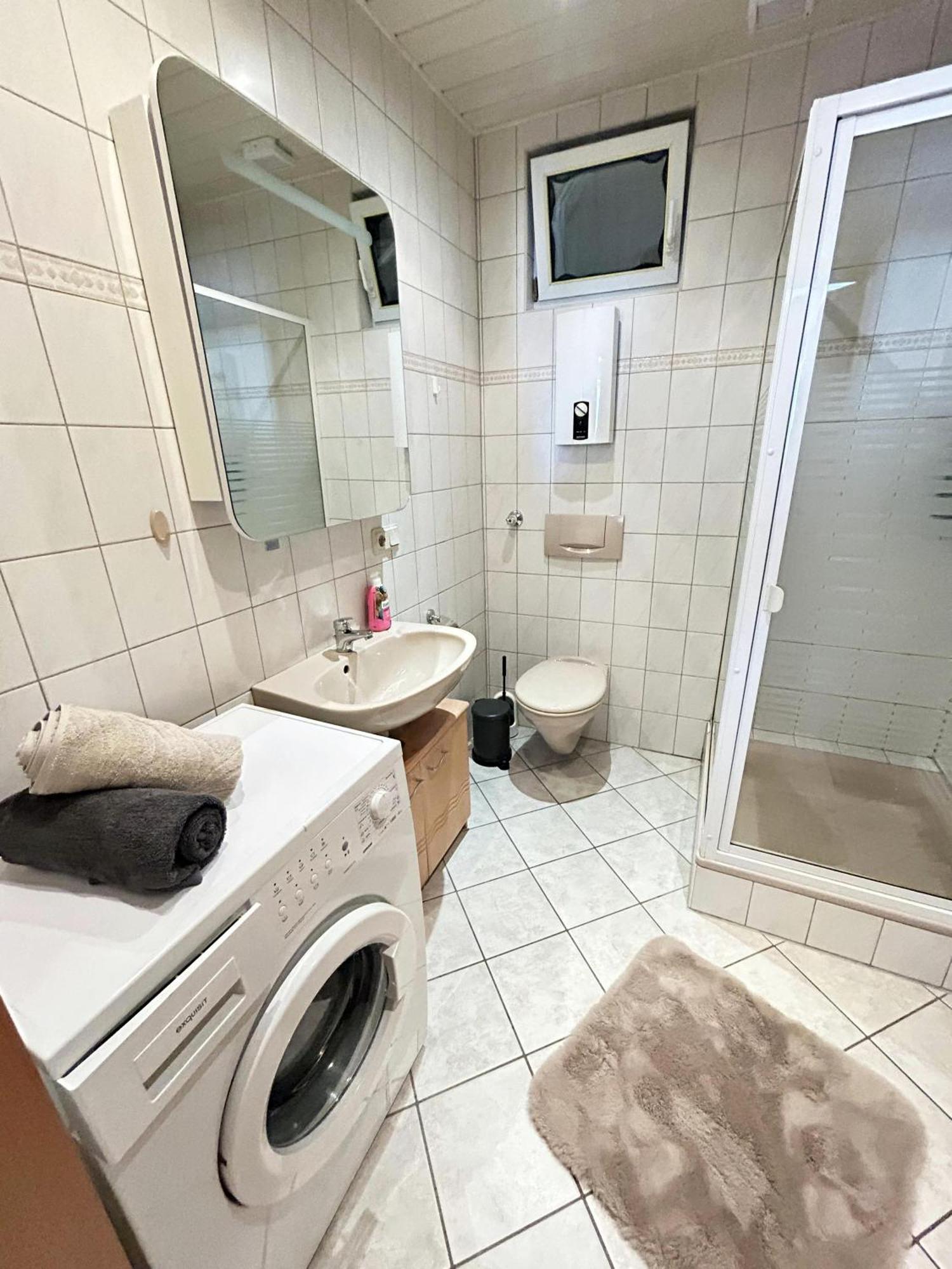 Zentrale Ferienwohnung Trier-Euren Mit Heimkino, Kueche, Wallbox & Kostenlose Fahrraeder Экстерьер фото